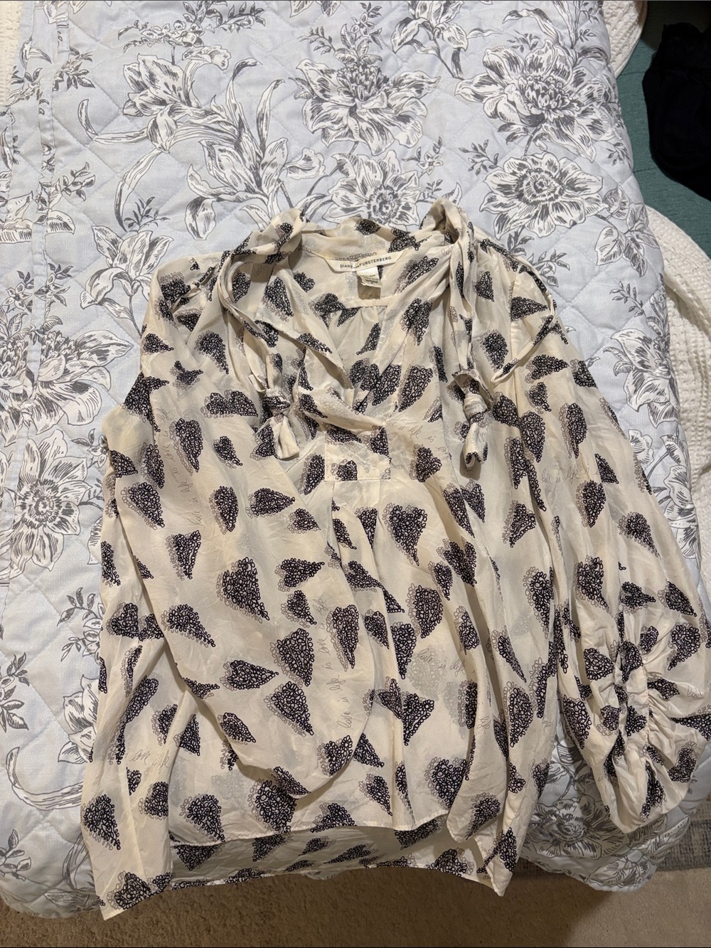Diane Von Furstenberg Cream Blouse with Black Heart Print
